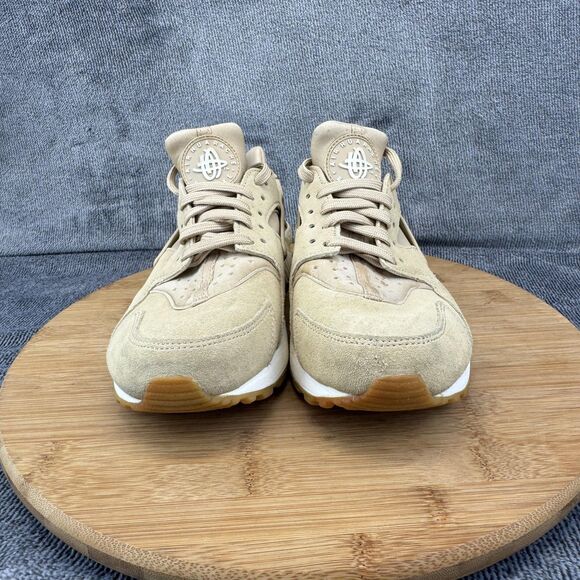 Nike Shoes Womens Size 7 Tan Beige Air Huarache Suede Gum Sole AA0524-200 - Picture 2 of 9